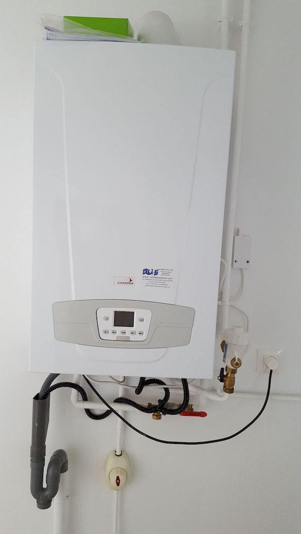 images/chauffage/2019chaudiere-a-gaz.jpg#joomlaImage://local-images/chauffage/2019chaudiere-a-gaz.jpg?width=608&height=1080